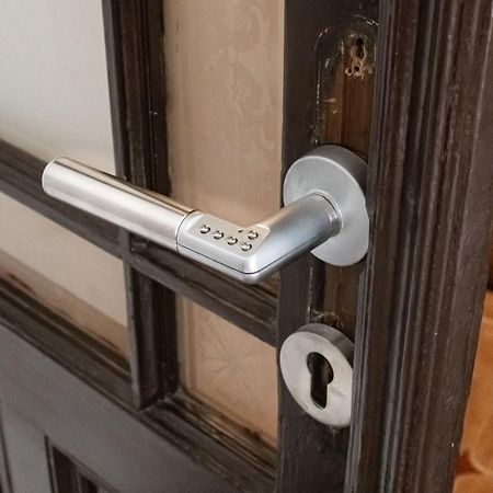 Apartments In Mala Strana - 10 Minutes From Charles Bridge 프라하 외부 사진