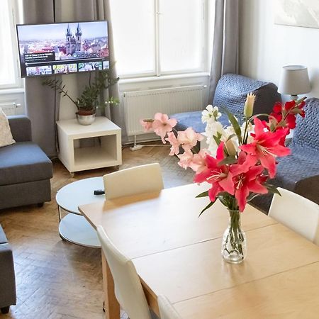Apartments In Mala Strana - 10 Minutes From Charles Bridge 프라하 외부 사진